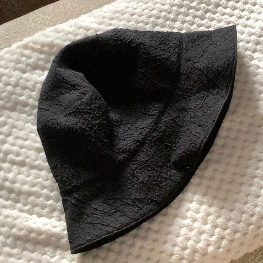 COS Black Bucket Hat